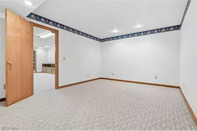 1012 Cloverdale Circle NE, Massillon, OH 44646 - Photo 40