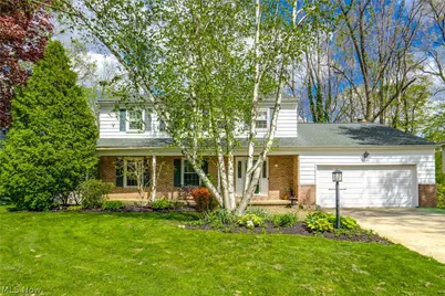 2295 Woodpark Road, Akron, OH 44333 - Photo 2