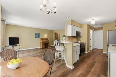 5653 Gateway Lane, Brook Park, OH 44142 - Photo 10