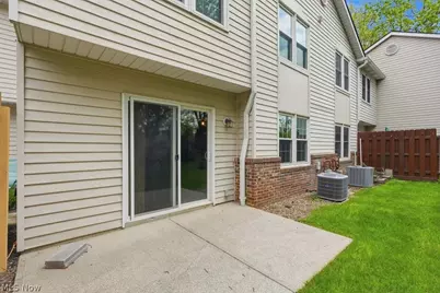5653 Gateway Lane, Brook Park, OH 44142 - Photo 26