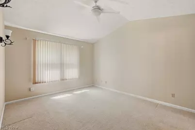5653 Gateway Lane, Brook Park, OH 44142 - Photo 16