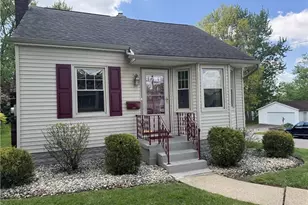 204 E Baird Ave, Barberton, OH 44203 - Photo 1
