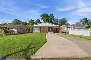 146 Riverview Dr, Marietta, OH 45750 - Photo 2