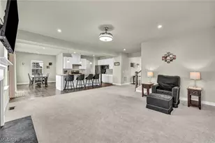 7203 Stonegate Cir NE, Canton, OH 44721 - Photo 4