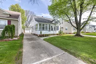 12329 Darlington Ave, Garfield Heights, OH 44125 - Photo 24