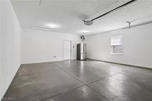 215 Silver Spg Cir, Elyria, OH 44035 - Photo 22