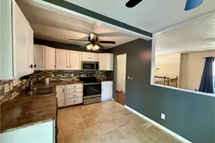1128 Oakwood Dr, Vermilion, OH 44089 - Photo 14