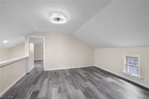 3229 W 52nd St, Loveland, OH 44102 - Photo 18