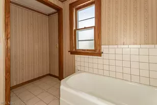 17709 Crestland Rd, Loveland, OH 44119 - Photo 28