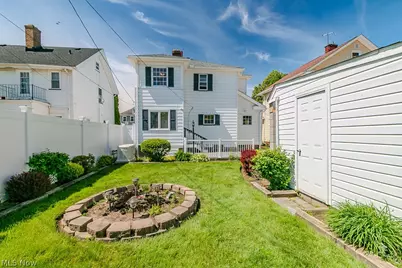 17709 Crestland Road, Loveland, OH 44119 - Photo 8