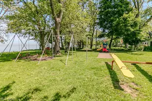 17709 Crestland Rd, Loveland, OH 44119 - Photo 16