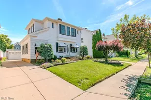 17709 Crestland Rd, Loveland, OH 44119 - Photo 2