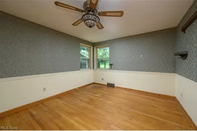 905 Pineview Avenue SE, North Canton, OH 44720 - Photo 18