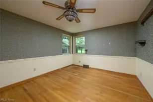 905 Pineview Ave SE, North Canton, OH 44720 - Photo 18