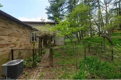 905 Pineview Avenue SE, North Canton, OH 44720 - Photo 34