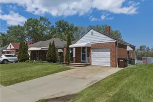 2430 Fortune Ave, Parma, OH 44134 - Photo 2