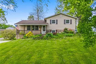 1508 Pauli St, Canal Fulton, OH 44614 - Photo 2