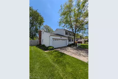 1161 Gulf Road, Elyria, OH 44035 - Photo 2