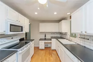 7381 Portage St, Solon, OH 44139 - Photo 10