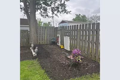 716 Foster Avenue, Elyria, OH 44035 - Photo 8
