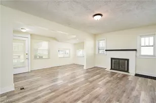 2747 3rd St, Cuyahoga Falls, OH 44221 - Photo 4