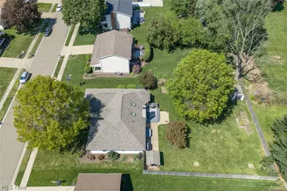1453 3rd Street SE, New Philadelphia, OH 44663 - Photo 4
