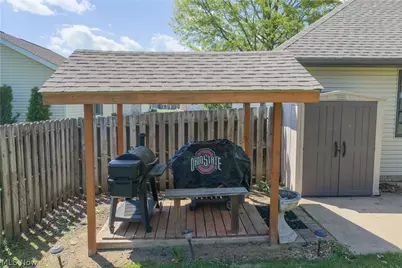 1453 3rd Street SE, New Philadelphia, OH 44663 - Photo 12