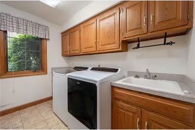 1453 3rd Street SE, New Philadelphia, OH 44663 - Photo 18