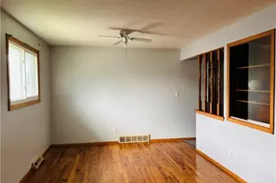 24401 Russell Ave, Euclid, OH 44123 - Photo 10