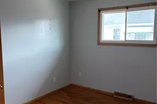24401 Russell Ave, Euclid, OH 44123 - Photo 6