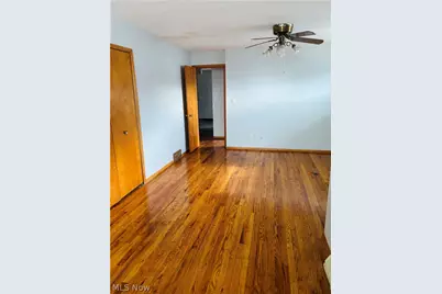 24401 Russell Avenue, Euclid, OH 44123 - Photo 8