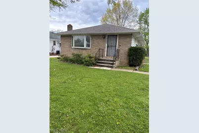 24401 Russell Avenue, Euclid, OH 44123 - Photo 2