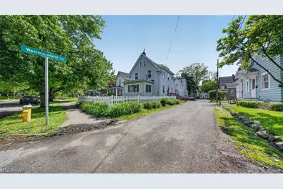 135 Byers Avenue, Akron, OH 44302 - Photo 22