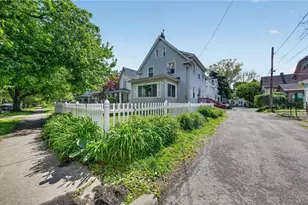 135 Byers Ave, Akron, OH 44302 - Photo 2
