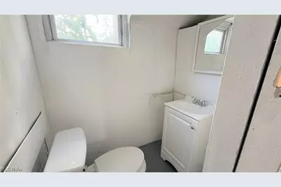 721 Polk Avenue, Akron, OH 44314 - Photo 30