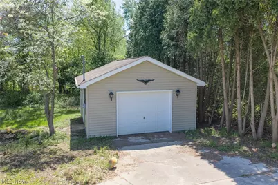 1424 Oak Street, Dover, OH 44622 - Photo 12