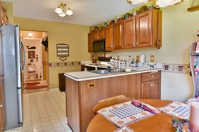 502 Turnberry Court NE, Warren, OH 44484 - Photo 20