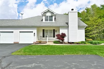 502 Turnberry Court NE, Warren, OH 44484 - Photo 2