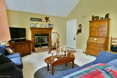 502 Turnberry Court NE, Warren, OH 44484 - Photo 8