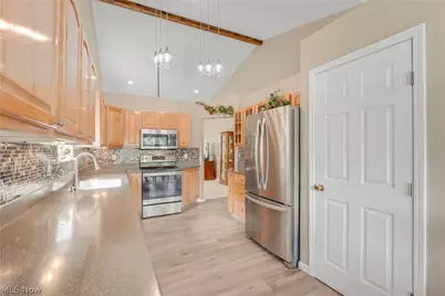 9278 Clark Circle, Twinsburg, OH 44087 - Photo 14
