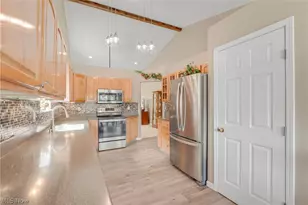 9278 Clark Cir, Twinsburg, OH 44087 - Photo 14