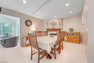 9278 Clark Cir, Twinsburg, OH 44087 - Photo 10