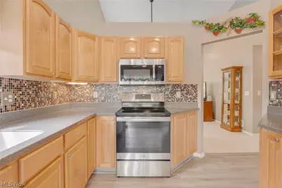 9278 Clark Circle, Twinsburg, OH 44087 - Photo 12