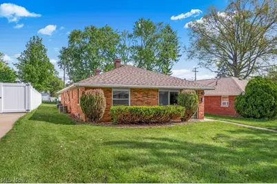 117-119 Filmore Avenue, Cuyahoga Falls, OH 44221 - Photo 2
