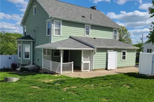 134 Martin Ave, Cadiz, OH 43907 - Photo 2