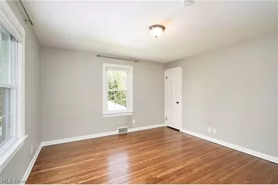 126 Bennington Road, Akron, OH 44313 - Photo 16