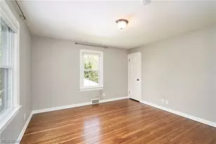 126 Bennington Rd, Akron, OH 44313 - Photo 16