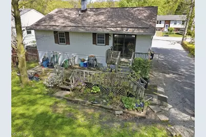 1358 E 27th Street, Ashtabula, OH 44004 - Photo 2