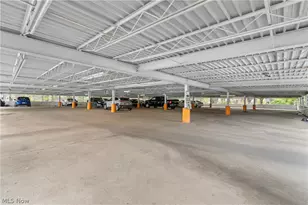 275 N Portage Path, Akron, OH 44303 - Photo 32