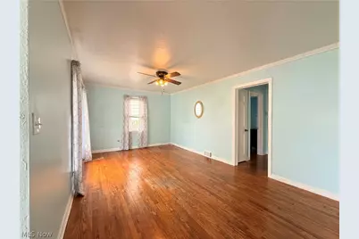 482 E 329th Street, Willowick, OH 44095 - Photo 22